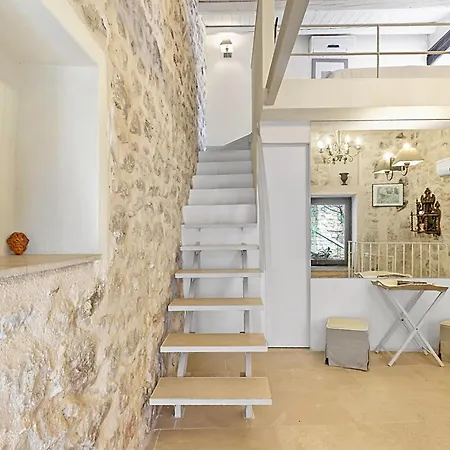 Гостевой дом Borgo Hedone Шикли